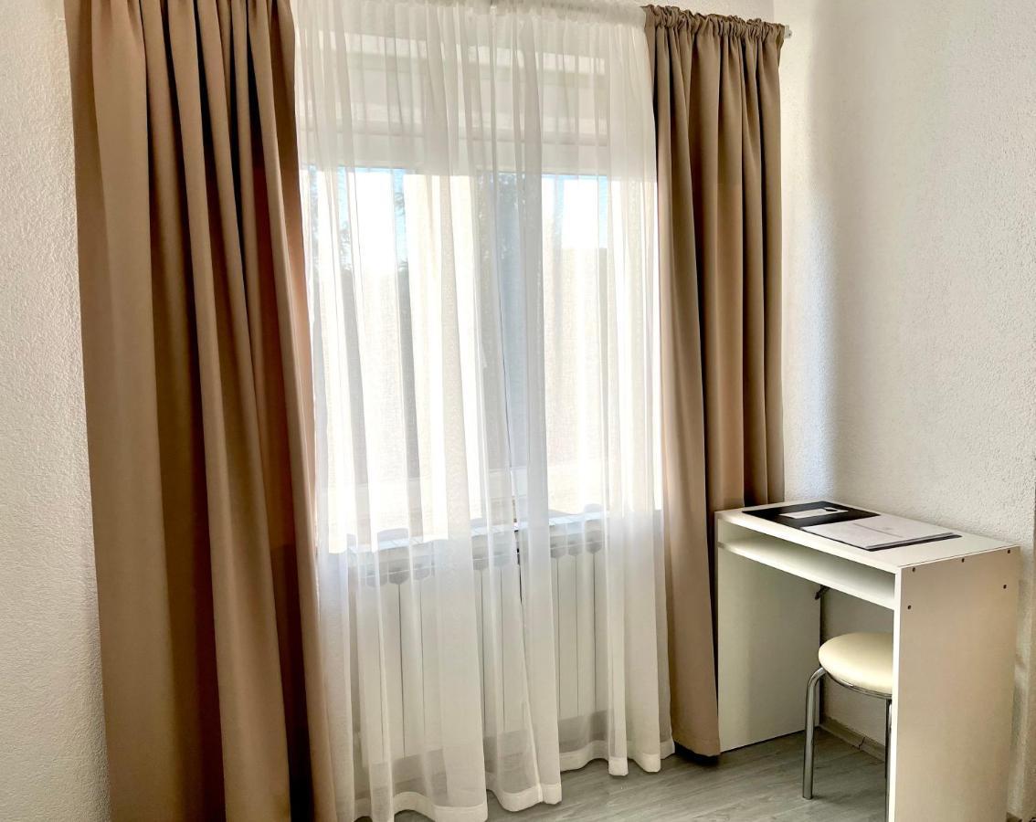 Rooms Mirabella Rakovica Exteriör bild