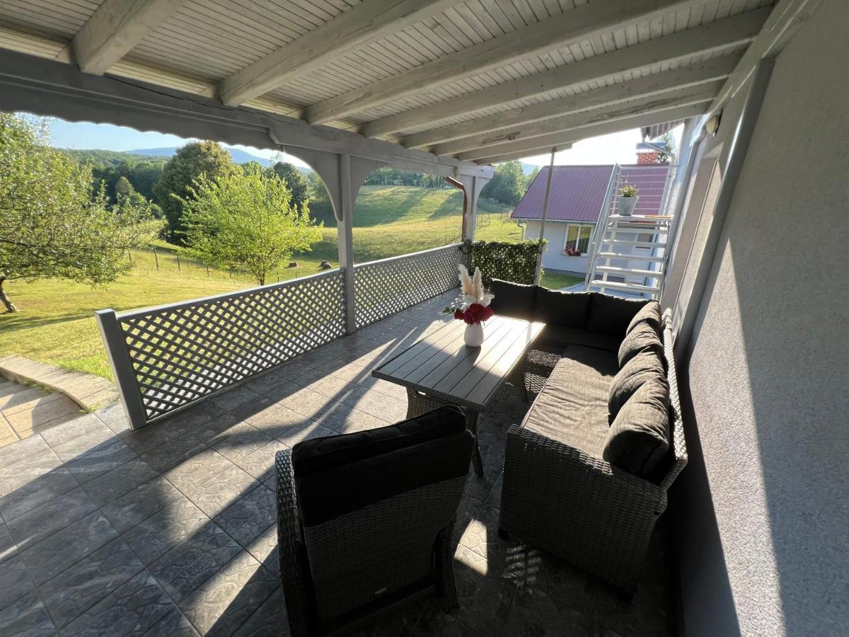Rooms Mirabella Rakovica Exteriör bild
